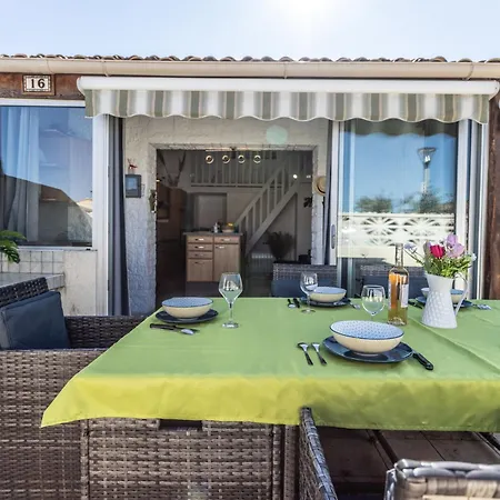 Les Ondines 1 By Interhome Feriehus